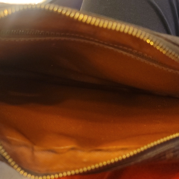 Vintage Louis Vuitton Crossbody - Picture 4 of 4